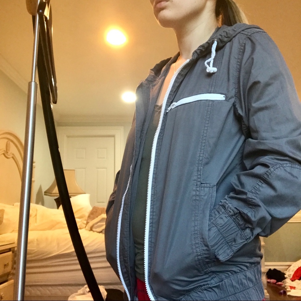 Gray BDG Hoodie Jacket 🖤